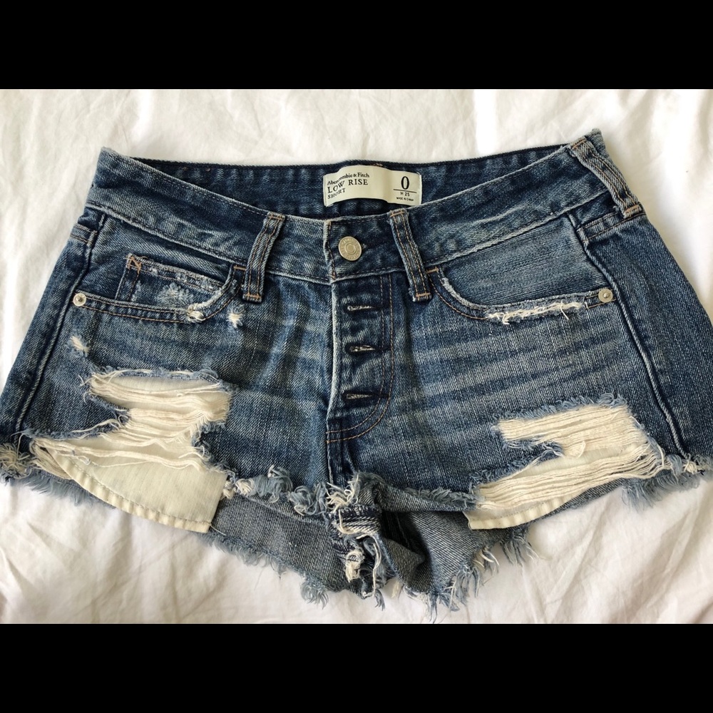 Abercrombie & Fitch Low Rise Short